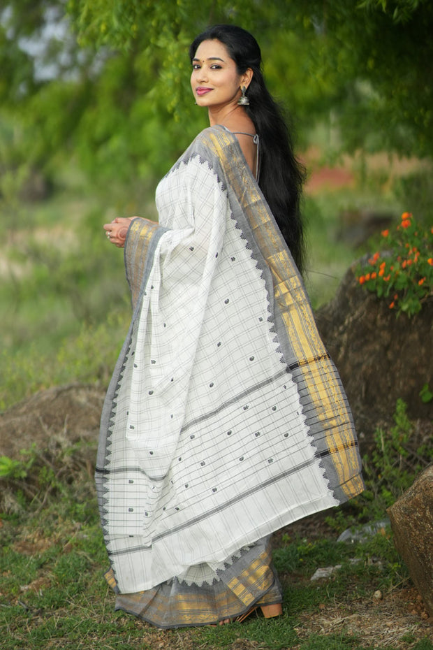 Aira Saree - White