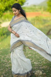 Aira Saree - White