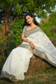 Aira Saree - White