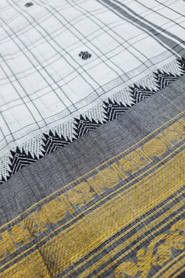 Aira Saree - White
